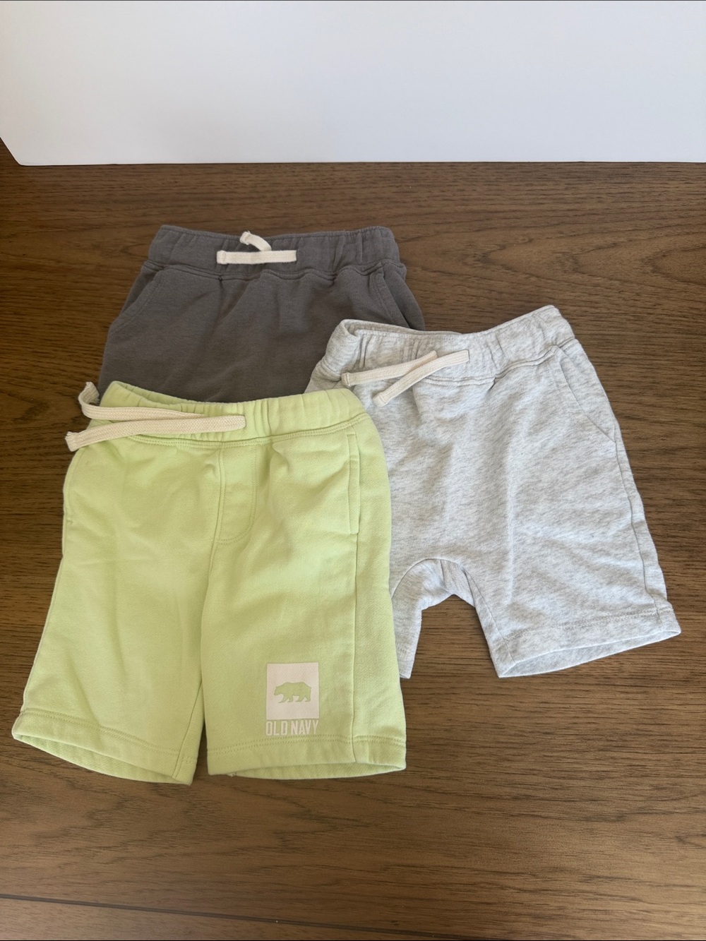 Old Navy Kids 3-Pack Pull-On Shorts — Charcoal, Heather Gray, Light Green